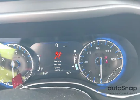 2022 Chrysler Pacifica Touring L z USA, uszkodzony, nr VIN 2C4RC1BG7NR112290